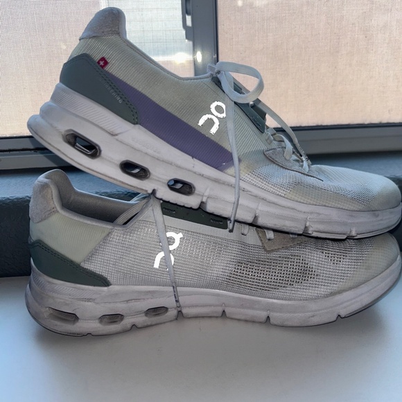 SIZE 10 | On Cloud Cloudrift - Picture 1 of 9